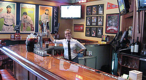 Legends Bistro Bali: A Perfect Venue for Sports Fans